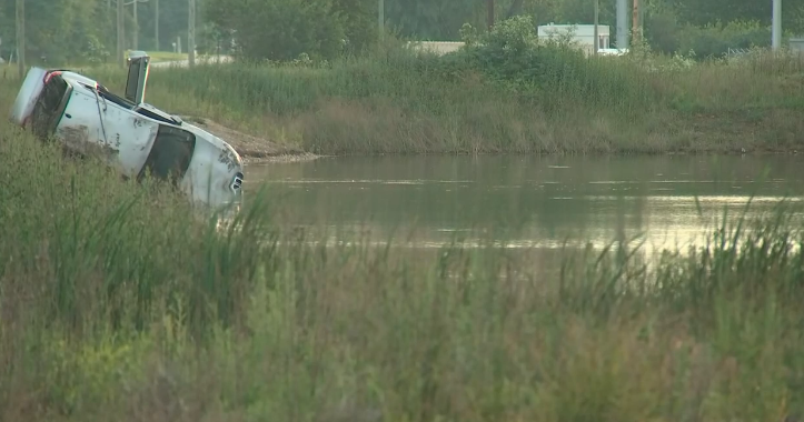5 Hospitalized After Vehicle Crashes Into Retention Pond in West Jefferson, Ohio
