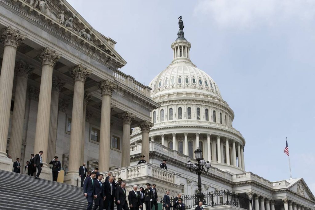 Columbus approves $2.9 billion spending bill