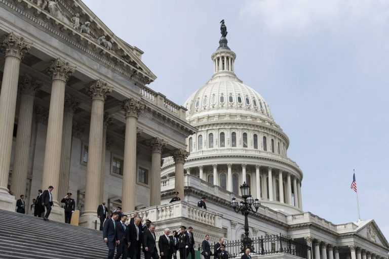 Columbus approves $2.9 billion spending bill