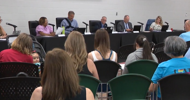 South-Western City Schools in Ohio Approves New Contracts with Teachers and Superintendent