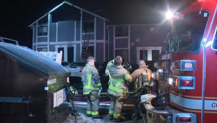 17 Residents Displaced after Columbus Townhome Fire| Breaking News