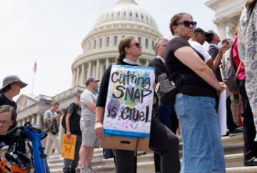Federal Judge Blocks Suspension of SNAP Funding