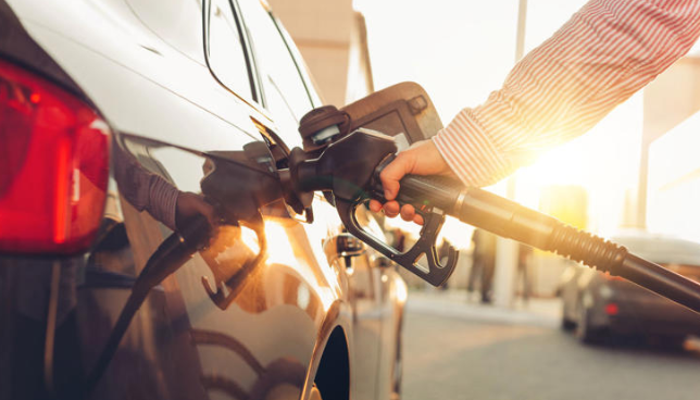 Ohio Gas Prices Drop Ahead of Holiday Travel